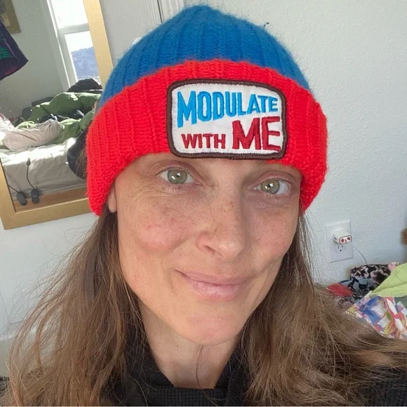 Vintage Blue and Red Knit Beanie “Modulate with ME” 70’s - Picture 12 of 12